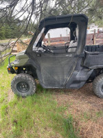 2016 can-Am defender 800