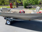 14’ Valvo, motor trailer