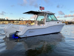 2021 boston whaler 30ft w/ trailer - like new *owner sale