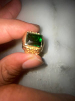 Emerald & Cz 10K Yellow Gold Mens Ring. | 7.2 Grams