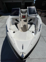 2008 Glastron GT185