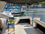 Sea Ray 390 Express Cruiser