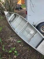 17 ft michi-craft canoe
