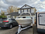 Searay 210 boat