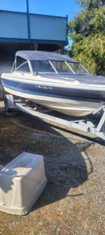 1997 Bayliner Capri with 3.0 merc