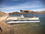 Sun tracker party barge