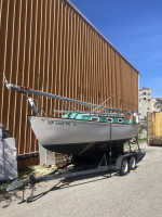 Sailboat - 1978 Pacific Dolphin - 24'