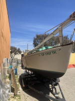 Sailboat - 1978 Pacific Dolphin - 24'