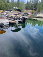 2016 Sun Tracker Pontoon
