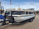 2019 Sun Tracker Fishing Barge Pontoon