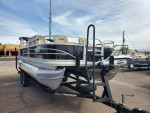 2019 Sun Tracker Fishing Barge Pontoon