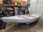 12 Rowing Skiff w/ Oars
