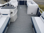 20' pontoon boat