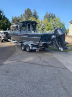 2021 Pristine 2021Weldcraft 240 Ocean King Alaskan Bulkhead