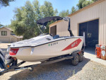 2016 heyday wt1 surf boat ** sell / trade