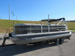 One owner since new  2014 Sylvan Mirage 8522 LZ