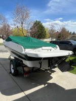 2003 18’ Four Winns Fish/Ski LOW HOURS.