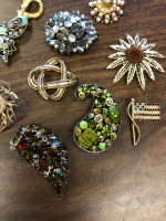 VINTAGE PINS