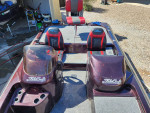 Bass boat TIDECRAFT 2000.