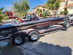 Bass boat TIDECRAFT 2000.