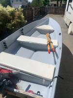2005 fiberglass fish boat