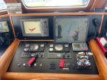 For Sale By Owner / Beautiful Eagle 53 Trawler with live aboard slip