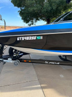 2013 Supreme V226 Surf Boat *LOW HOURS*