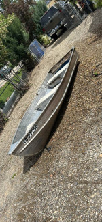 Crestliner fishing boat