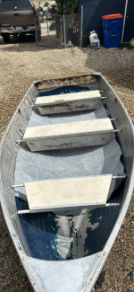 Crestliner fishing boat