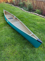 Solo Wenonah Prism 16’6”, Ultralight Touring Canoe, Tuf-Weave Package