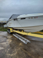 1987 28' Baja Force speed boat