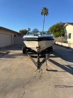 2000 Crownline 205