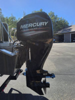 2017 24' Manitou Pontoon 14 Hours Excellent Condition