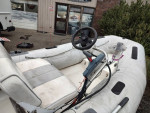 2002 9' Inflatable Hardbottom Ctr con w/ 25hp Yamaha