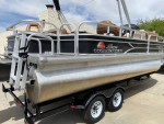 2016 dlx20 suntracker fishin barge 20'