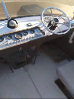 1977 Bayliner fly deck cabin cruiser