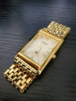 NEW OLD STOCK - RARE - Vintage Seiko Slim Tank Quartz Men's Gold Watch