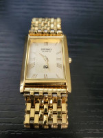 NEW OLD STOCK - RARE - Vintage Seiko Slim Tank Quartz Men's Gold Watch
