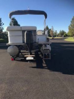 PONTOON BOAT