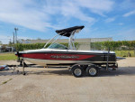 2009 Centurion yww-ski boat W / trailer