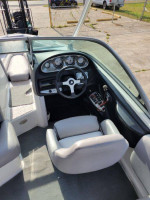 2009 Centurion yww-ski boat W / trailer