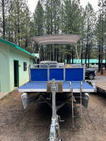 1997 Kayot Pontoon 50hp Mercury 22’