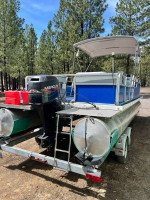 1997 Kayot Pontoon 50hp Mercury 22’