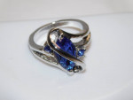 LADIES BLUE TOPAZ SIZE 7 COSTUME JEWELRY RING