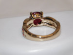 LADIES ORNATE RED TOPAZ SIZE 6 COSTUME JEWELRY RING