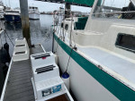 44' Sailboat with Liveaboard Slip