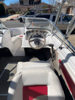 Reduced 1999 Reinell 19' OAL