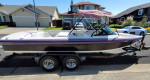 1994 Sanger DLX II Ski Boat