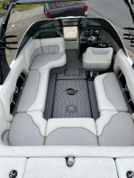 Malibu Wakesetter 23 LSV