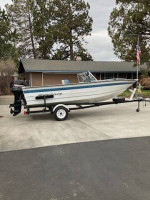 17' Spectrum Boat